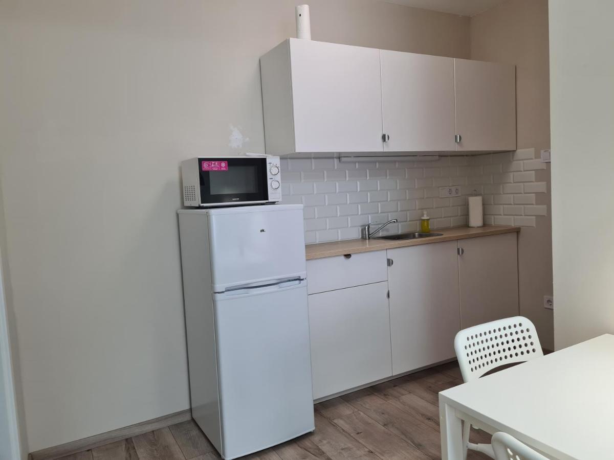 Öt Fenyő Apartmanház Siófok Esterno foto